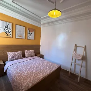 Julie's Airport Apartment